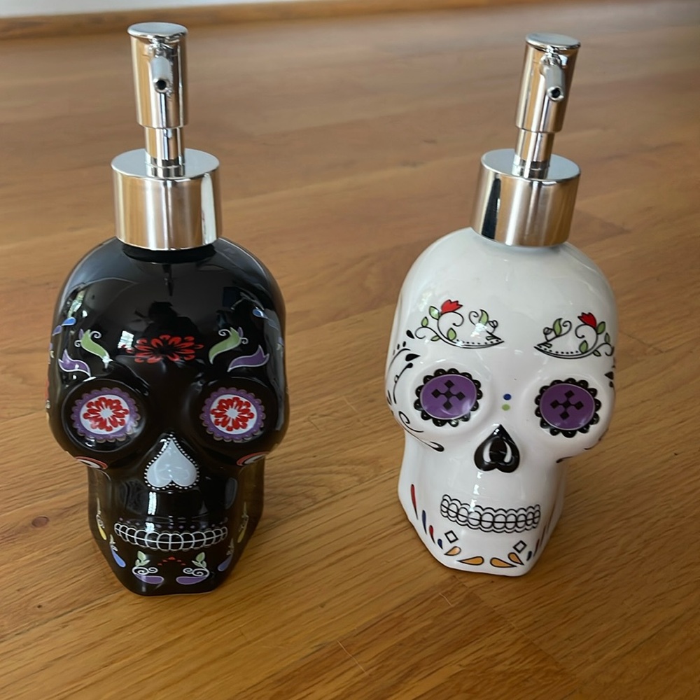 Sugar Skull soap dispenser